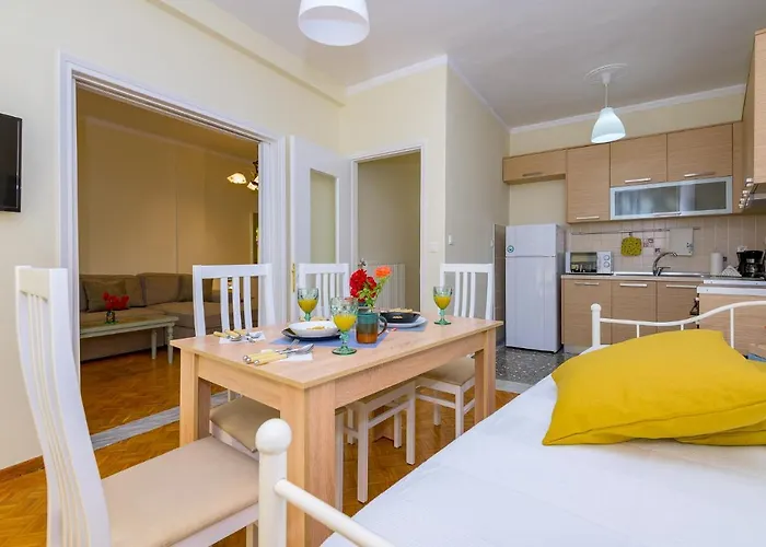 Athanasia\'S Central Home